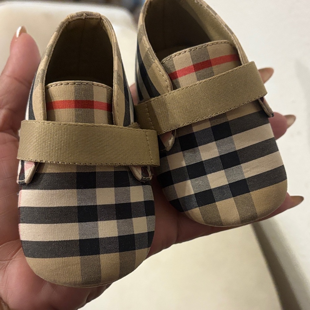 Burberry Checkered Baby Shoes in Tan and Black